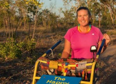 تور استرالیا ارزان: اولین زن مسافر تنها در سفر دور استرالیای خود، به انتهای راه رسید