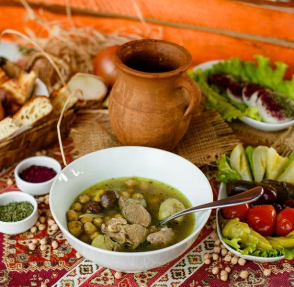 آموزش آبگوشت بزباش و ترکیب سبزی آن